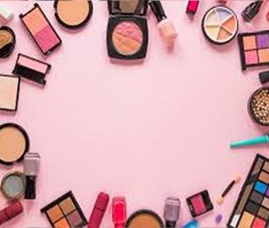 Harmful Effects of Prolonged Use of Makeup
