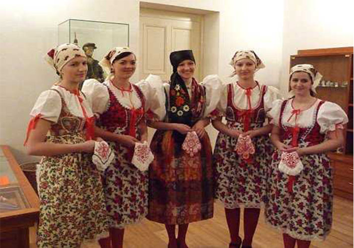 czech traditional attire